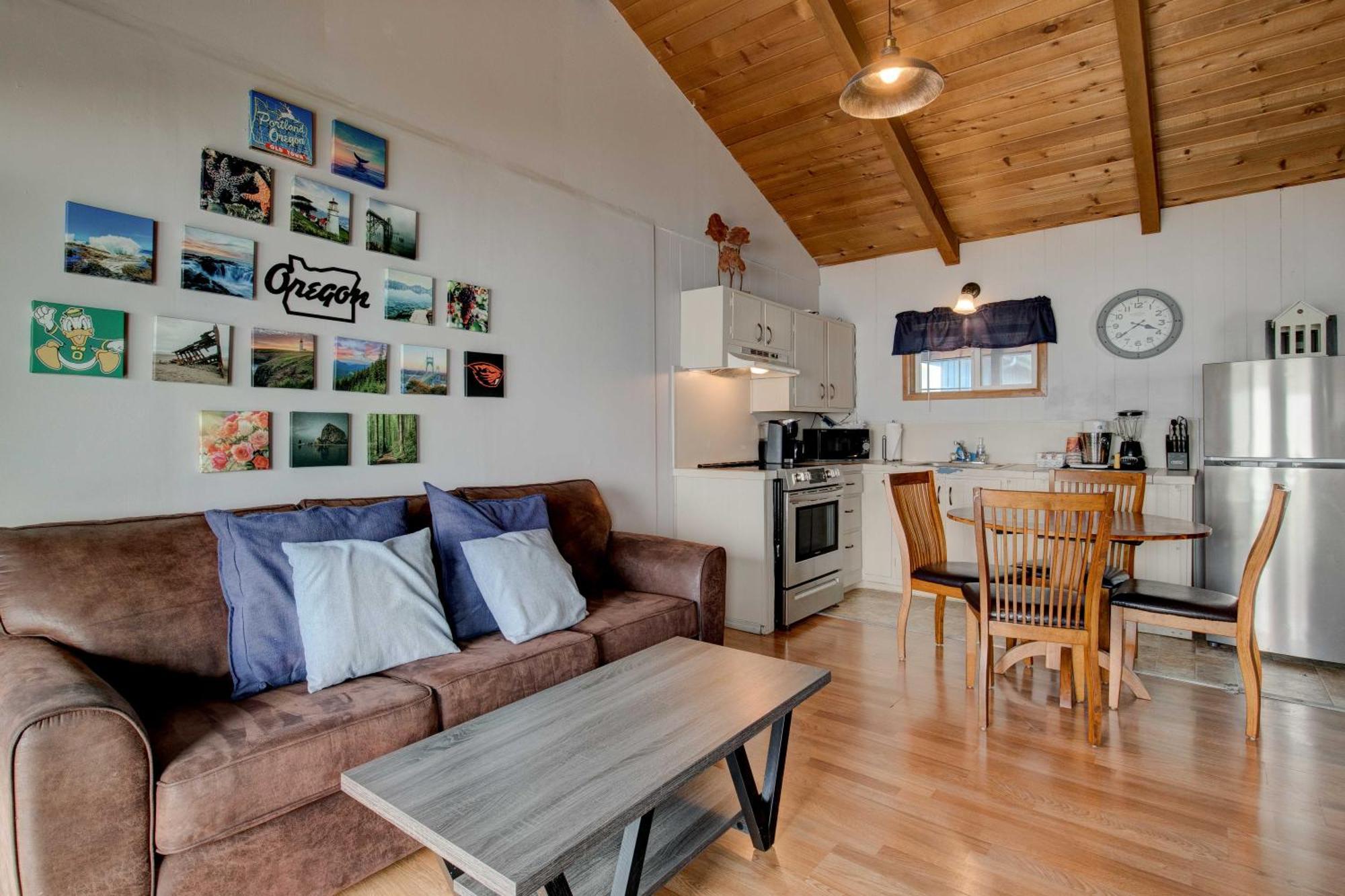 Moolack Shores Inn Newport Bagian luar foto
